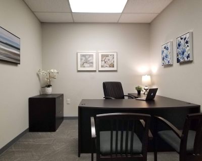 Clean, newly refurbished private offices available for rent. Perfect for individuals or small teams, each private office space is fully customizable, comes fully furnished with 24/7 access to the facility, your own lock and key, and full use of the building amenities starting at $475. All offices utilities are included and come with free parking, high speed Internet, individual mailbox, free co...
