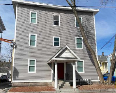 1 Bedroom 1BA 445 ft Apartment For Rent in Manchester, NH