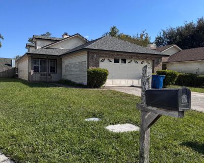 3 Bedroom 2BA 1388 ft Apartment For Rent in Jacksonville, FL