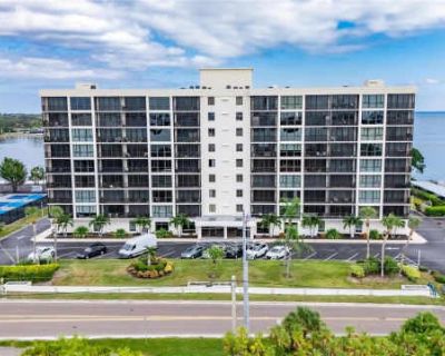 7100 SUNSHINE SKYWAY LANE S. The Sunshine City boasts a low cost of living, vibrant arts scene, and year-round warm weather. On-site laundry Patio / balcony Granite counters Dishwasher Garage Recently renovated Unit Amenities ceiling fan dishwasher extra storage furnished granite counters ice maker microwave patio / balcony range refrigerator walk in closets recently renovated stainless steel P...