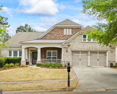 3 Bedroom 3BA 2985 ft Single Family House For Sale in Griffin, GA
