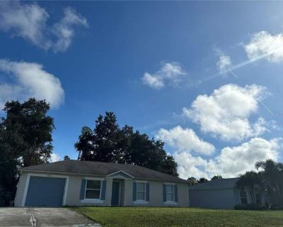 3 Bedroom 2BA 1148 ft Pet-Friendly Apartment For Rent in North Port, FL