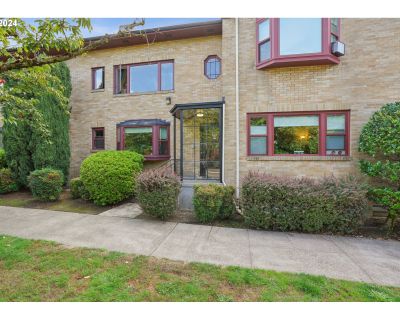 1 Bedroom 1BA 597 ft Condo For Sale in Portland, OR