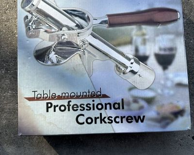 Table-top Wine Opener
