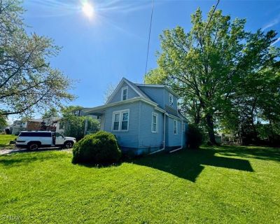 3 Bedroom 1BA Apartment For Rent in Euclid, OH