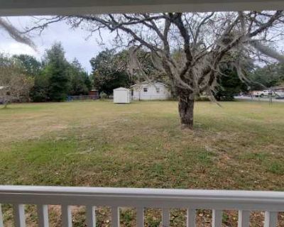 3 Bedroom 1.5BA 999 ft Pet-Friendly Apartment For Rent in Marion County, FL