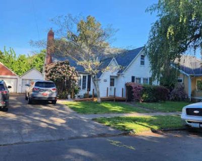 5 Bedroom 2BA 2843 ft Single Family Home For Sale in SALEM, OR