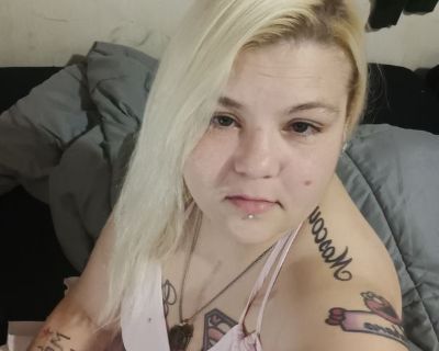 Maria - Needs an Apartment on iROOMit or a Room