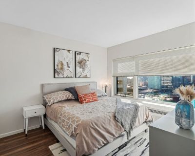 Security deposit: $1,000.00. References are not required. Smoking is allowed. Furnishings: Unfurnished * Parking: No * Garage: No * Yard/patio: No * Balcony/roof terrace: Yes * Disabled access: No * Living room: own. $3,871 monthly (whole property). Lease Transfer Spacious 2 BR / 2 BA Apartment at 3 Journal Square, Jersey City Available: November 23 Lease through: September 22, 2026 Rent: $3,87...