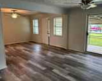 3 Bedroom 2BA 1456 ft² House For Rent in League City, TX 1204 2nd St