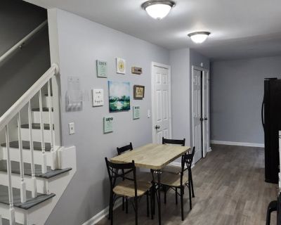 Unfurnished Room for Rent - Generous home in Atlanta