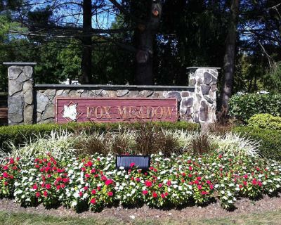 214 Manahan Ct. image_url. In unit laundry Hardwood floors Dishwasher Pet friendly Garage Pool Unit Amenities air conditioning dishwasher fireplace hardwood floors in unit laundry Property Amenities cats allowed dogs allowed pet friendly parking pool garage. Pets allowed. 3 Bedroom. 3 Bathroom. 1650 ft