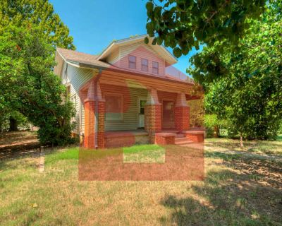 3 Bedroom 2BA 2202 ft Pet-Friendly Apartment For Rent in The Village, OK