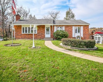 3 Bedroom 2BA Single Family House For Sale in Allison Park, PA