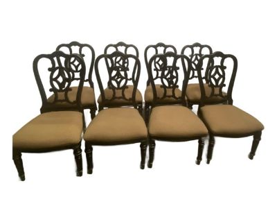 Set of 8 Thomasville Earnest Hemmingway dining chairs in houndstooth fabric. Dimensions 23 W 26 D 42 H Styles Rustic European Traditional Seat Interior Depth 19.0 in Number of Seats 1 Seat Interior Width 23.0 in Seat Height 19.0 in Brand Thomasville Period Late 20th Century Country of Origin United States Item Type Vintage, Antique or Pre-owned Shop Sustainably with Chairish Materials Wood Cond...