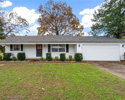 3 Bedroom 2BA 1406 ft Single Family House For Sale in Barling, AR