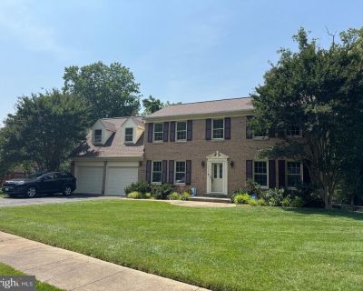 5 Bedroom 3BA 3294 ft Single Family House For Sale in Annandale, VA