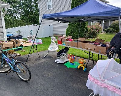 Huge garage sale