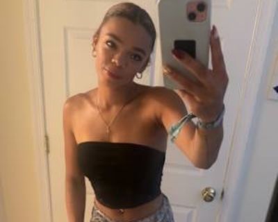 Zoe Hart, 20 years, Female. Looking in: Pottsville, Schuylkill County, PA