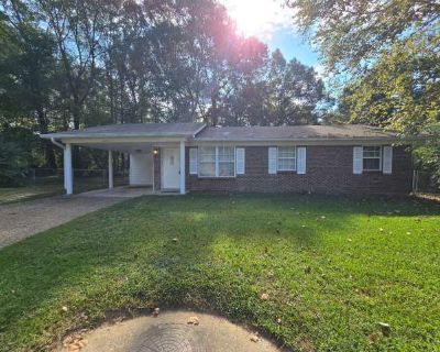 3301 Green Dr. Diverse and busy, Little Rock has great arts and culture, a pretty riverwalk, and a thriving downtown. In unit laundry Patio / balcony Hardwood floors Carport Air conditioning Bathtub Unit Amenities air conditioning bathtub hardwood floors in unit laundry patio / balcony Property Amenities carport on-site laundry parking. 3 Bedroom. 1.5 Bathroom. 1216 ft