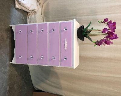 Small lightweight chest