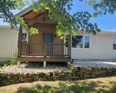 3 Bedroom 2BA 1500 ft Apartment For Rent in Crossville, TN