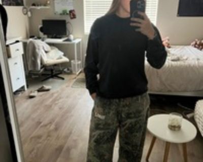 Hailey F is looking for a New Roommate in San Diego with a budget of $1050.00