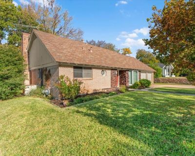 3 Bedroom 2BA 1817 ft Single Family House For Sale in Fort Worth, TX