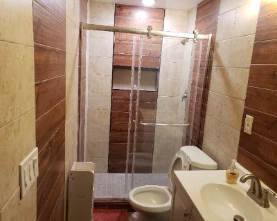 Deposit: $500.00 * Utilities included?: No * Fees apply?: No. References are not required. Non-smoking. Furnishings: Furnished * Disabled access: * Living room: shared. Availability Available Now Minimum term 1 month Maximum term None. A cozy furnished bedroom with private bath available in a quiet Scenic Hill, Kent neighborhood. Rent: $month Utilities: $month (includes WiFi, trash, gas, electr...