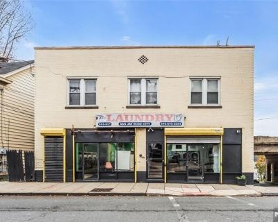 537 Scotland Rd Unit 2. Now available is a second-floor apartment in Orange, NJ located in a mixed-use building just 0.3 miles from the Highland Avenue Train Station, and 1.3 miles from South Orange Avenue. This freshly painted unit offers two bedrooms, each with closets, a full bathroom with a tub and shower combination, a refreshed kitchen with dining and storage space, and a separate living ...