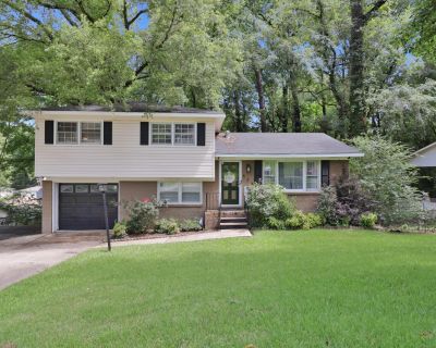 3 Bedroom 1BA 1404 ft Single Family House For Sale in Center Point, AL