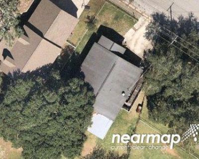 3 Bed 1.5 Bath Bankruptcy Property in Beaufort, NC 28516 - Mulberry St