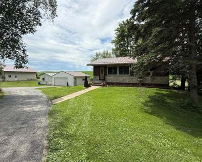 3 Bedroom 2BA 1325 ft Single Family Home For Sale in ROCHESTER, MN