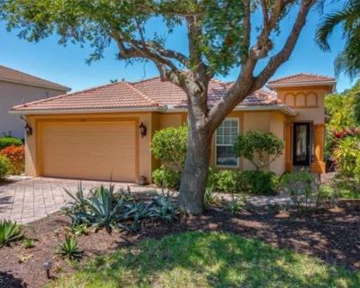 3 Bedroom 2BA 2160 ft Pet-Friendly Apartment For Rent in Lochmoor Waterway Estates, FL