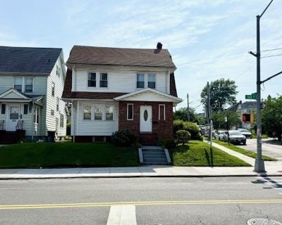 Th St, Jamaica, Home For Sale