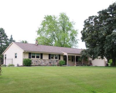 3 Bedroom 2BA 1350 ft Single Family Home For Sale in MENOMONEE FALLS, WI