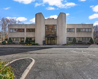 Commercial Property For Sale in Manalapan, NJ