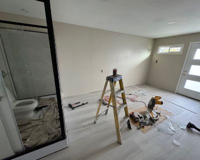 Unfurnished Room for Rent - Private room with built in bath
