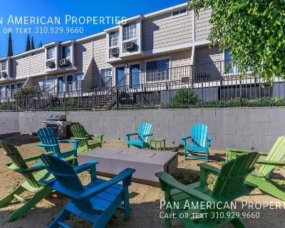 1 Bedroom 1BA 578 ft Pet-Friendly Apartment For Rent in Van Nuys, CA