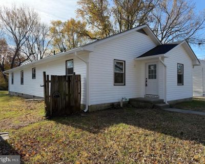 3 Bedroom 2BA 1750 ft Single Family House For Sale in Chester, MD