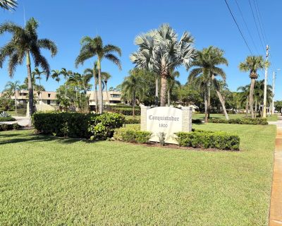 2 Bedroom 2BA 1044 ft Pet-Friendly Condo For Sale in Stuart, FL