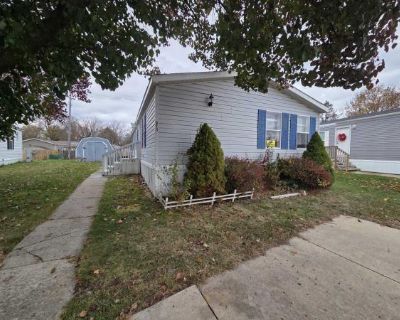 3 Bedroom 2BA 1152 ft Mobile Home For Rent in Wixom, MI