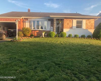 2 Bedroom 2BA 1404 ft Apartment For Rent in Toms River, NJ