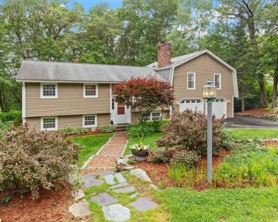 4 Bedroom 2BA 1816 ft Single Family Home For Sale in CHELMSFORD, MA