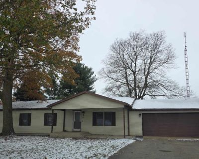 3 Bedroom 1BA 1456 ft Single Family House For Sale in Rochester, IN