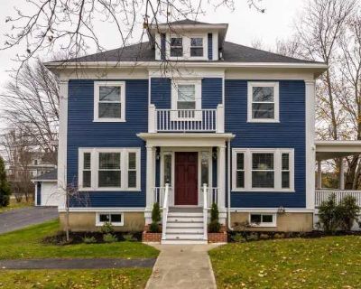 3 Bedroom 3BA 2664 ft Apartment For Rent in Dover, NH