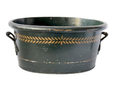 Antique Americana Metal Tole Ware Tub