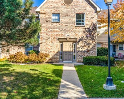 1 Bedroom 1BA 624 ft Condo For Sale in Round Lake Beach, IL