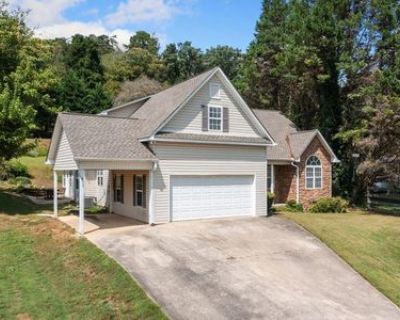 3 Bedroom 4BA 2037 ft Single Family House For Sale in Ellijay, GA