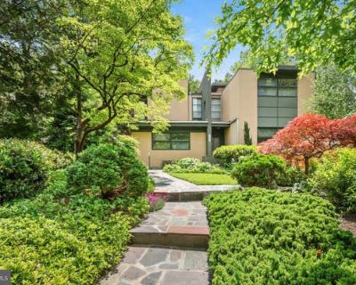 6 Bedroom 5BA 4298 ft Single Family Home For Sale in CHEVY CHASE, MD